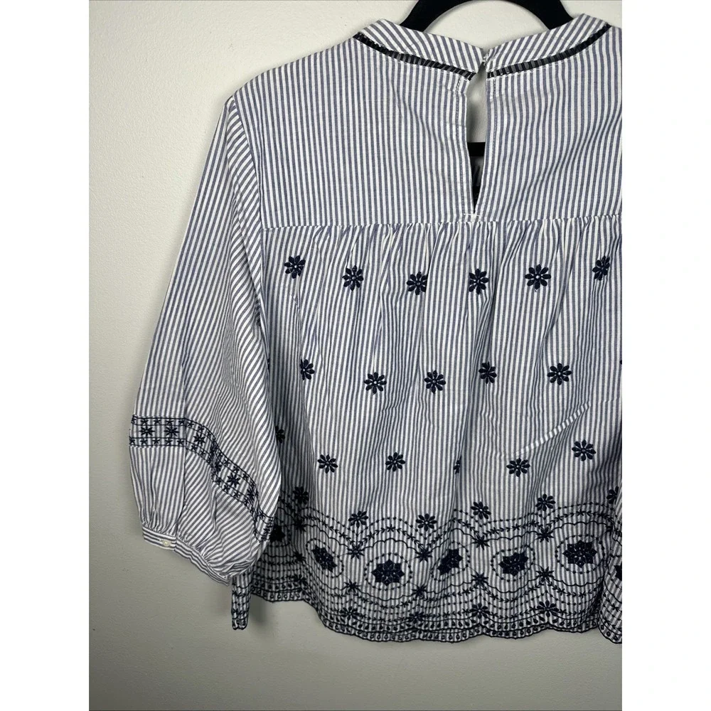 Crown & Ivy Large Womens Top Peasant 3/4 Sleeve Blue Stripe Embroidered Boho - Picture 15 of 16